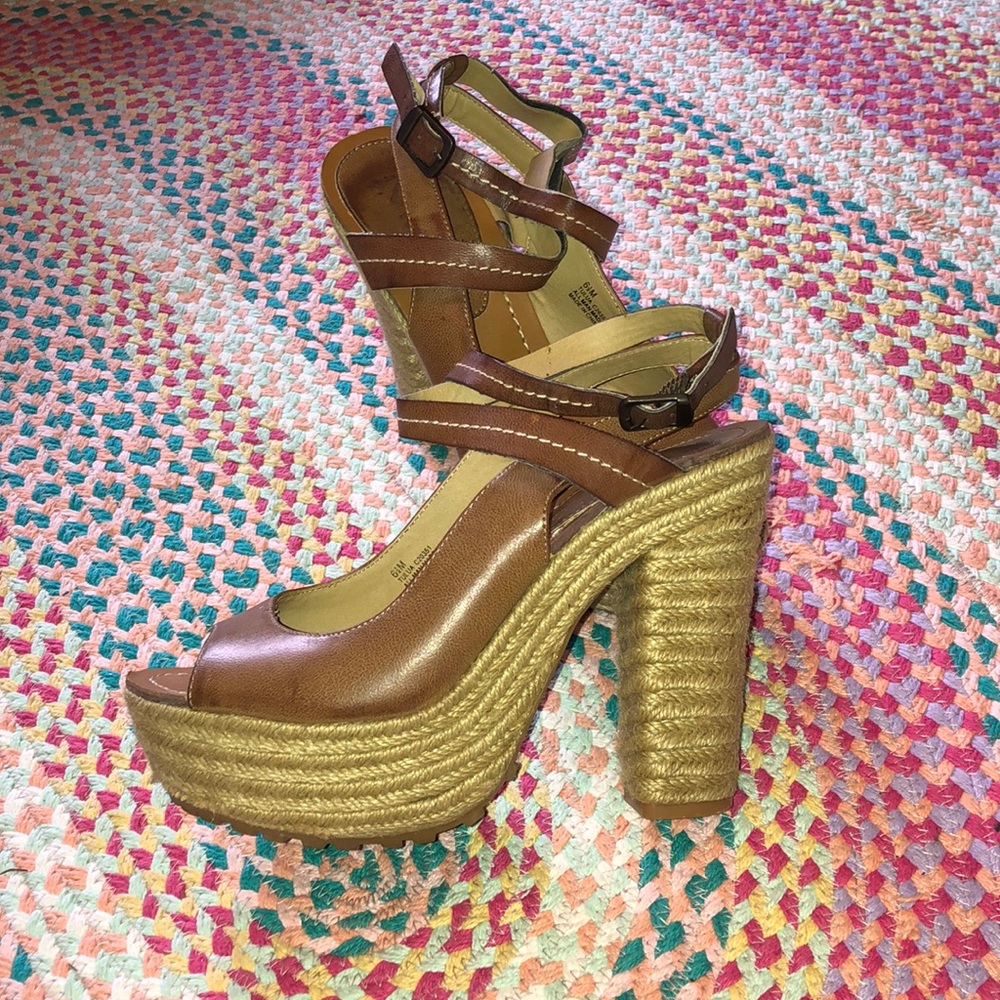 6.5 MIA Strappy Tan Leather Platform Wedge Sandal